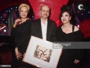 PARIS, FRANCE - MARCH 15: (L-R) Marie Binet, Prix Castel Du Roman De La Nuit founder, Mikael Hirsch, Prix Castel Du Roman De La Nuit awarded writer for his book "L’Assassinat de Joseph Kessel" and Singer Sapho attend the Prix Castel 2022 Du Roman De La Nuit award ceremony at Castel Club on March 15, 2022 in Paris, France. (Photo by Foc Kan/WireImage)